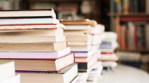 Вести. Саратов В регионе продолжается акция по сбору книг для библиотек Cватовского района ЛНР
