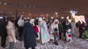 Вести. Регион-Тюмень Мастер-классы и развлекательные программы проводит для тюменцев каток на набережной