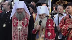Новости культуры В Екатеринбурге прошел крестный ход в годовщину гибели царской семьи