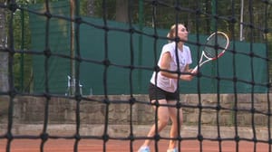 Вести Сочи В Сочи теннисистка Елена Веснина тренируется перед Олимпийскими играми 2024 года