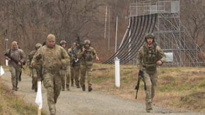 Вести. Приморье Силовики из разных ведомств встретились в соревновательном бою на полигоне в Приморье