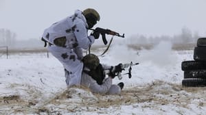 Вести На Урале в военкоматы ежедневно выстраиваются очереди из добровольцев