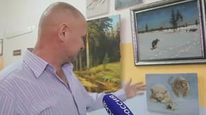 Вести. Марий Эл В Карайской школе открылась выставка её выпускника, художника Сергея Ямщикова