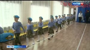 Вести-Биробиджан Смотр строевой песни провели в 45-ом детском саду Биробиджана