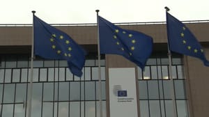 Вести в 20:00 Не все в Европе готовы сомкнуть штыки под управлением из Лондона и Парижа
