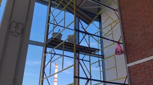 После гибели рабочего в Москве возбуждено дело