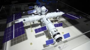Российский радиоуниверситет Технополис на полярной орбите. Россия строит РОС – Российскую орбитальную станцию