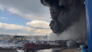 Вести В Дзержинске загорелся склад химической продукции