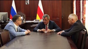 Вести. Алания Сергей Меняйло провел рабочую встречу с президентом Федерации фехтования России Ильгаром Мамедовым