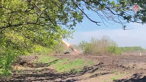 Новости - Кадры боевого применения тяжелых огнеметных систем показало Минобороны