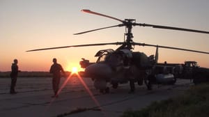 Новости Нашим пехотинцам помогает ударная группа вертолетов Ка-52
