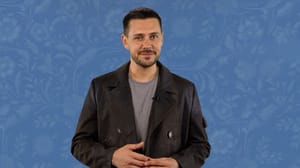 Кино и ТВ Милош Бикович пригласил зрителей в кино на комедию "Холоп 2"