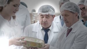 Вести. Дежурная часть Следователи выясняют причины покушения на яичного короля из Воронежа
