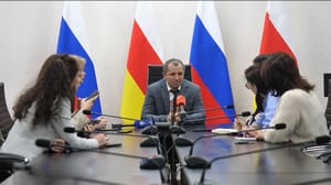Вести. Алания Председатель комитета по делам молодежи Руслан Джусоев провел пресс-конференцию