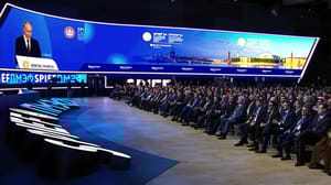 Новости Президент РФ анонсировал индексацию пенсий работающих пенсионеров с 2025 года