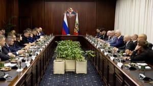 Вести в 20:00 Белоусов провел откровенный и конструктивный разговор с военкорами