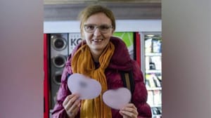 Вести с Алексеем Казаковым Мечта феминистки о загранице закончилась бомжеванием