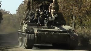 Новости Расчеты САУ "Акация" уничтожают технику и живую силу противника под Угледаром